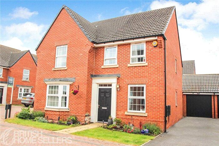 4 Bedroom Detached House For Sale In Field View, Wetherby, West Yorkshire, LS22