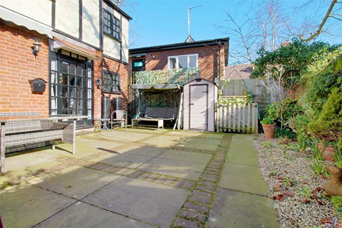 2 Bedroom Semi-Detached House For Sale In Baldock Road, Buntingford, SG9