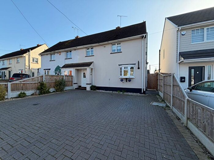 3 Bedroom Semi Detached House For Sale In Green Road, Benfleet, Essex, SS7
