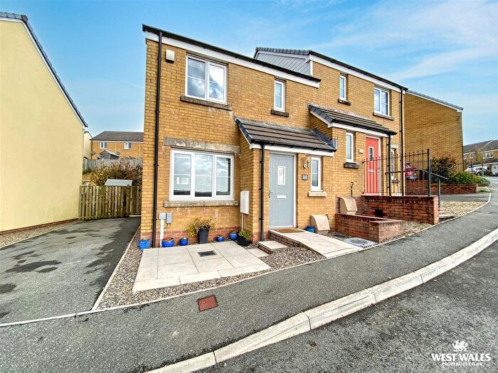 3 Bedroom Semi Detached House For Sale In Gatehouse, Pembroke, SA71