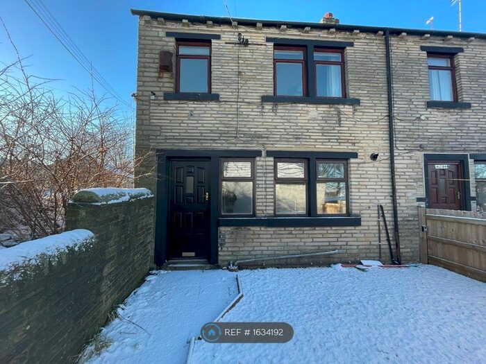 2 Bedroom Terraced House To Rent In Huddersfield Road, Wyke, Bradford, BD12