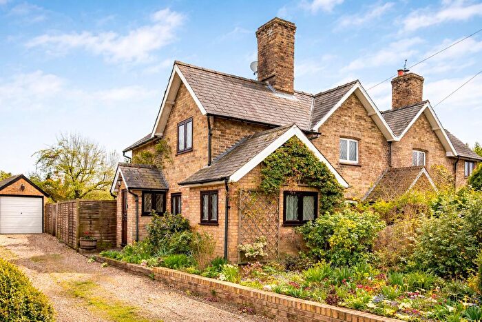 3 Bedroom End Of Terrace House For Sale In Chapmore End, Ware, SG12