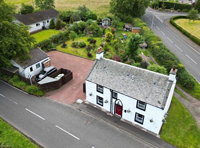 3 Bedroom Detached House For Sale In Crosskeys, Powmill, FK14