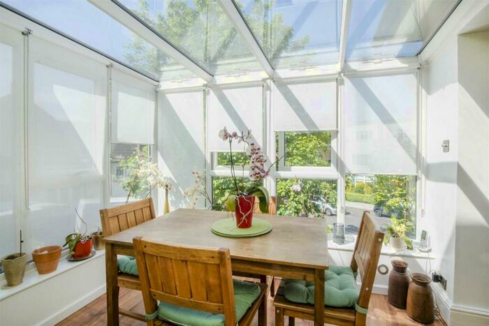 4 Bedroom Flat To Rent In Finchley Road, Golders Green, NW11