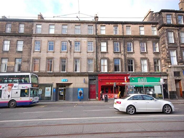 4 Bedroom Flat To Rent In West Maitland Street, Haymarket, Edinburgh, EH12