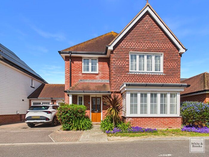4 Bedroom Detached House For Sale In Ruskin Avenue, Bognor Regis, PO21