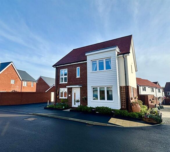 4 Bedroom Detached House For Sale In Daffodil Way, Bexhill-On-Sea, TN40