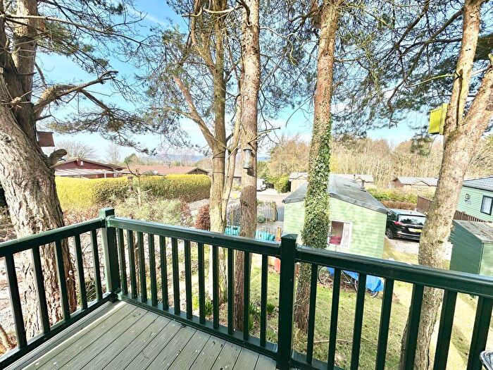 2 Bedroom Park Home For Sale In Castle View Park, LA6