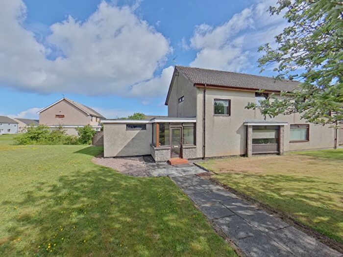 3 Bedroom Semi-Detached House For Sale In Dwarwick Court, Thurso, KW14