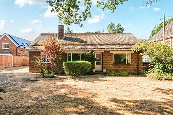 3 Bedroom Detached Bungalow For Sale In Sandy Lane, Romsey, Hampshire, SO51