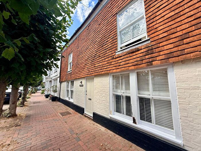 2 Bedroom Maisonette To Rent In High Street, Etchingham, TN19