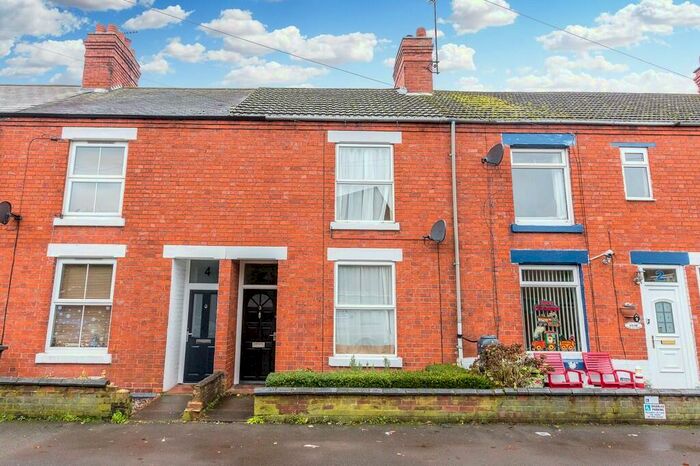 2 Bedroom Terraced House To Rent In Oswald Road, Rushden, NN10