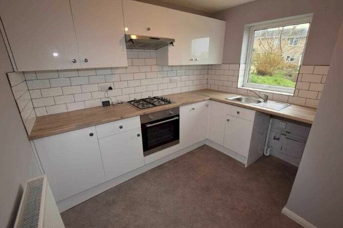 2 Bedroom End Of Terrace House To Rent In Hawthorn Road, Hastings, TN35