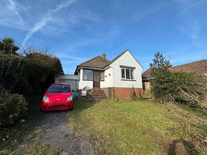 2 Bedroom Bungalow To Rent In Northwood Avenue, Saltdean, BN2