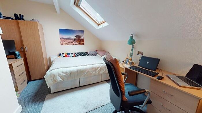 5 Bedroom Terraced House To Rent In Brudenell View, Hyde Park, Leeds, LS6