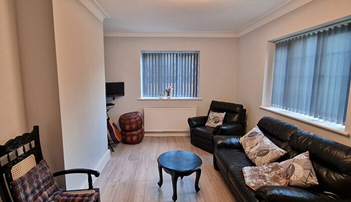 2 Bedroom Flat For Sale In Edgware Court, Edgware, HA8