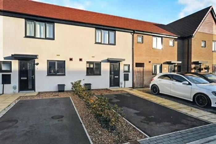 2 Bedroom Terraced House To Rent In Buxworth Close, Hull, HU3