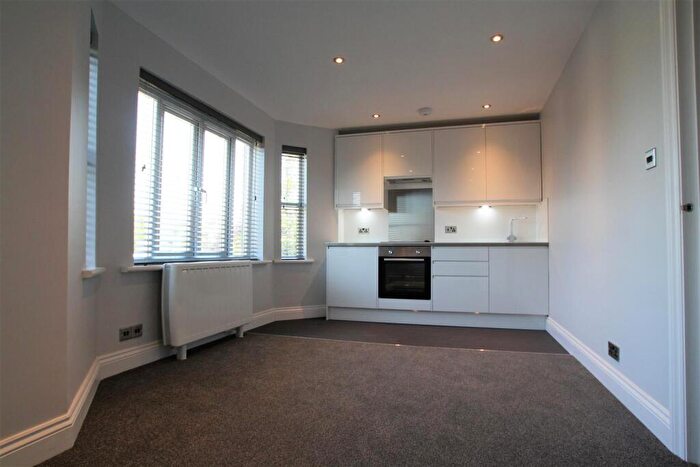 1 Bedroom Apartment To Rent In Steyning Court, Eaton Gardens, Hove, BN3