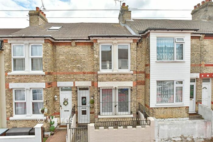 3 Bedroom Terraced House For Sale In Louisville Avenue, Gillingham, Kent, ME7