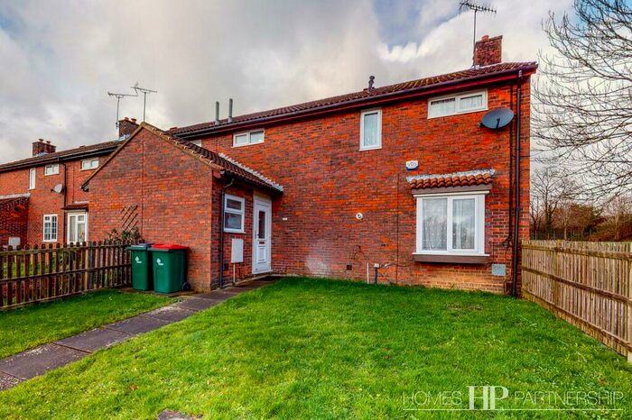 3 Bedroom Terraced House To Rent In Peacemaker Close, Bewbush, RH11