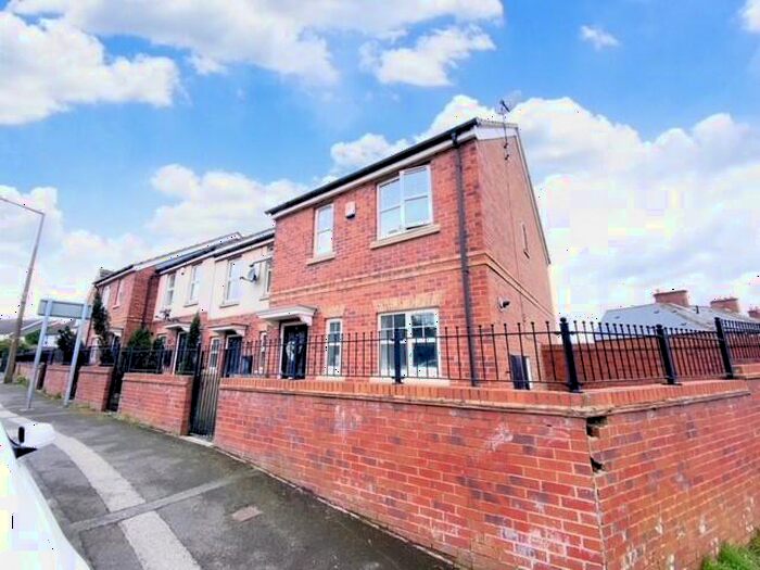 3 Bedroom House To Rent In St. Lukes Road, Grimethorpe, Barnsley, S72