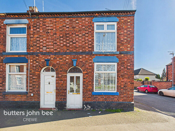 2 Bedroom End Of Terrace House For Sale In Middlewich Street, Crewe, CW1