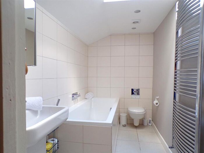 3 Bedroom Detached House To Rent In Davids Hill, Georgeham, Braunton, EX33