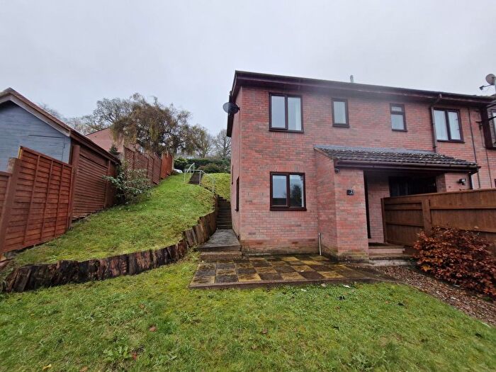 2 Bedroom Property To Rent In Little Silver, Tiverton, EX16