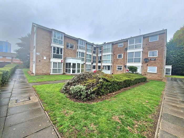 2 Bedroom Flat To Rent In Vincent Road, Luton, LU4