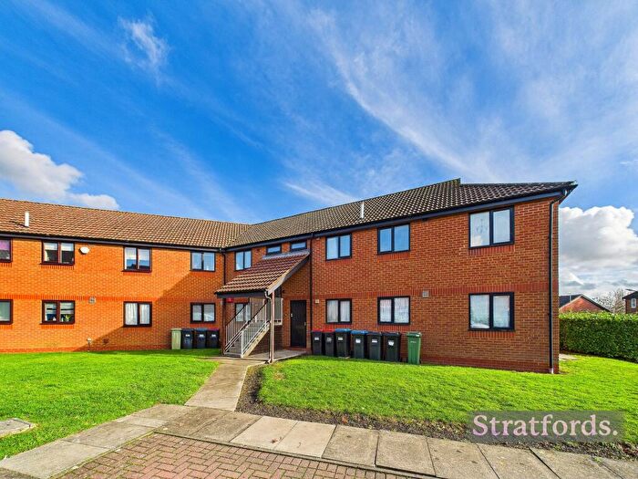 2 Bedroom Apartment To Rent In Penn Road, Bletchley, MK2