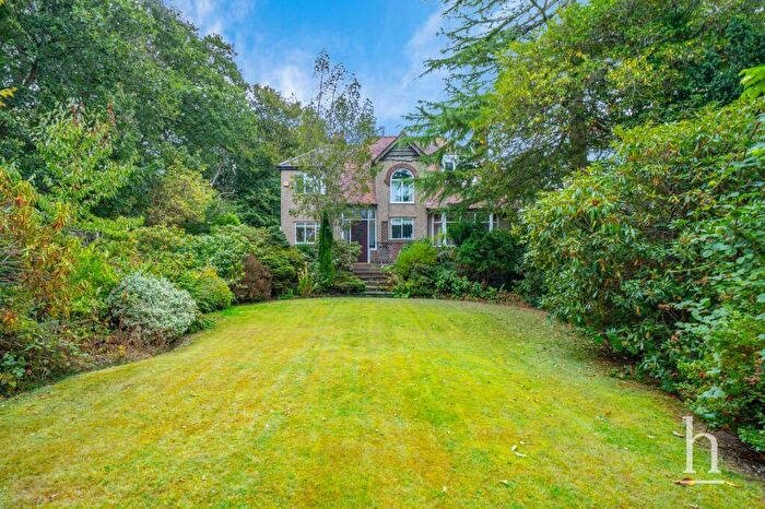 4 Bedroom Detached House For Sale In Thingwall Road, Irby, Wirral, CH61