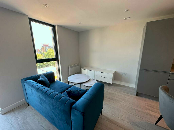 Flat To Rent In Block B, Oldfield Road, Salford, Lancashire, M5