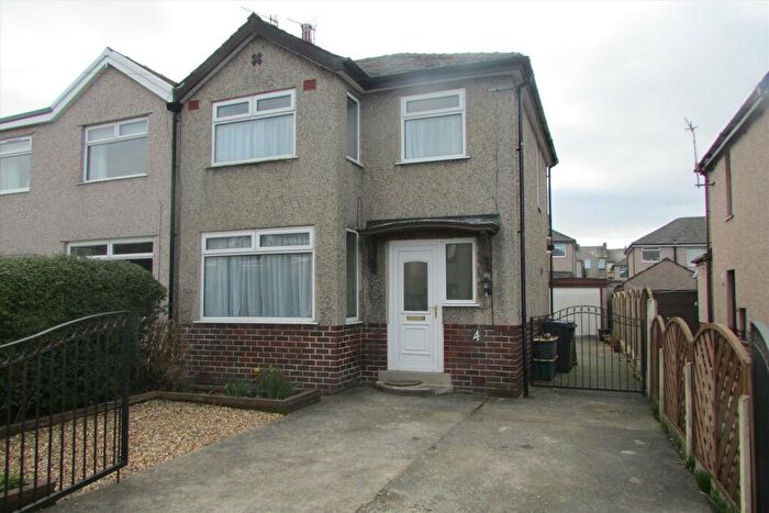 3 Bedroom House To Rent In Malvern Avenue, Lancaster, LA1