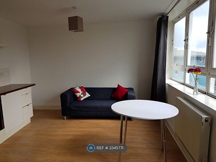 1 Bedroom Flat To Rent In East Point, London, SE1