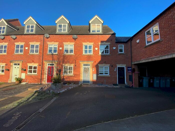 3 Bedroom Town House For Sale In Ursuline Way, Crewe, CW2