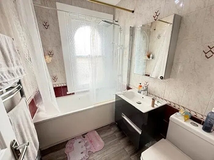 1 Bedroom Flat To Rent In Lowfield Road, West Hampstead, NW6