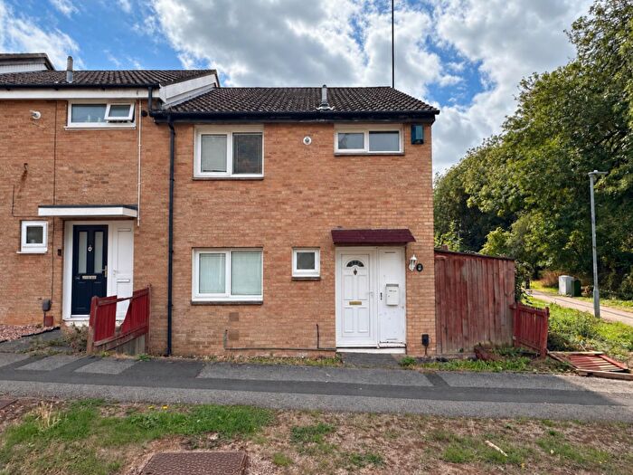 3 Bedroom End Of Terrace House For Sale In Maidencastle, Blackthorn, Northampton, NN3
