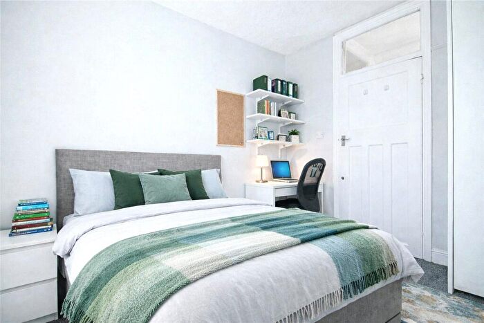 4 Bedroom Terraced House To Rent In Sandling Avenue, Horfield, Bristol, BS7