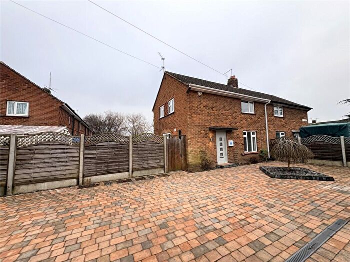 3 Bedroom Semi-Detached House To Rent In Stafford Avenue, Balderton, Newark, Nottinghamshire, NG24