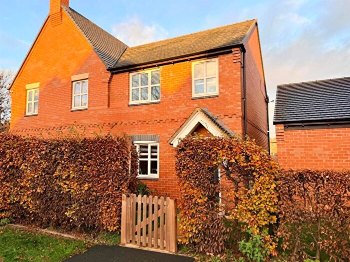 3 Bedroom Semi-Detached House For Sale In High Street, Fleckney, Leicester, LE8