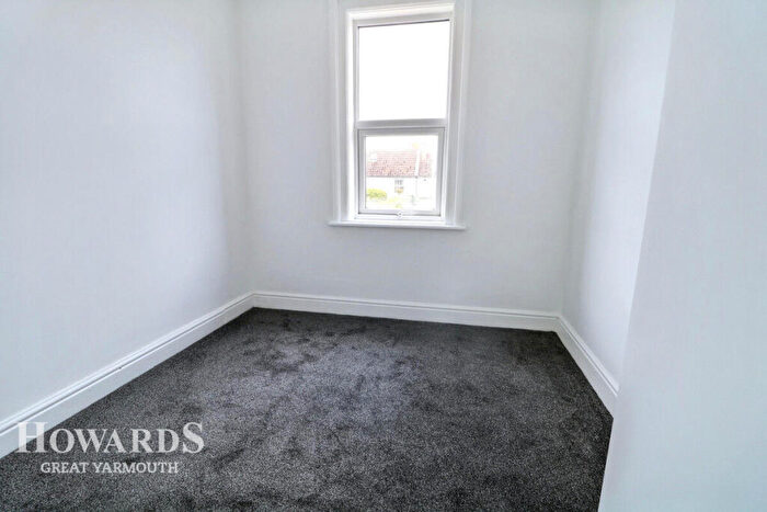 3 Bedroom Terraced House For Sale In Beach Road, Caister-on-Sea, NR30