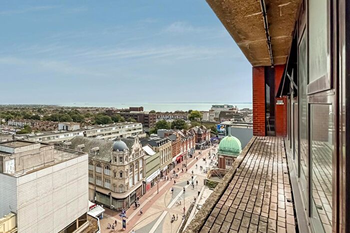 1 Bedroom Flat For Sale In Mariner House, High Street, Southend-on-Sea, SS1