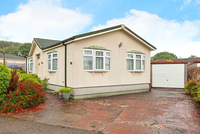 2 Bedroom Bungalow For Sale In Tregainlands Park, Washaway, Bodmin, Cornwall, PL30