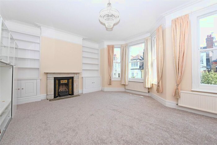 3 Bedroom Maisonette To Rent In Schubert Road, Putney, London, SW15
