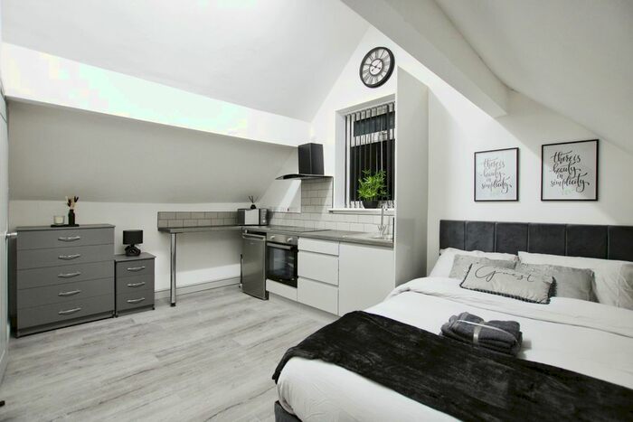 Studio To Rent In Deane Church Lane, Bolton, BL3