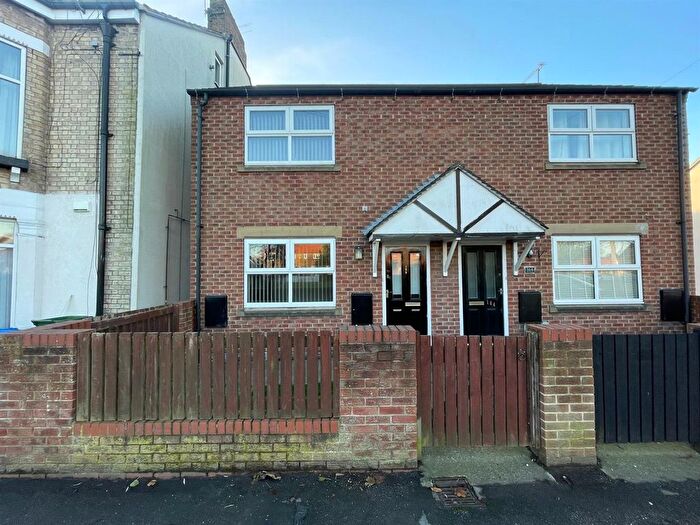2 Bedroom Semi Detached House To Rent In Hull Road, Hessle, HU13