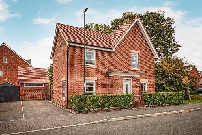 4 Bedroom Detached House For Sale In Croft Way, Littleover, Derby, DE23