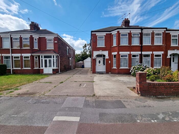 3 Bedroom Semi-Detached House For Sale In Maybury Road, Hull, HU9