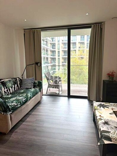 1 Bedroom Flat To Rent In Kingwood House, London, E1