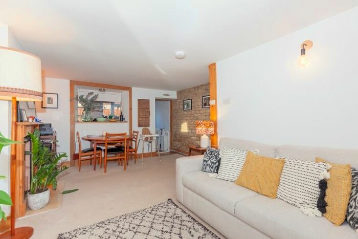 3 Bedroom Terraced House To Rent In Rock Hill, Chipping Norton OX7